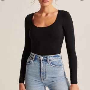 Abercrombie and Fitch Scoop Neck Crop Top
